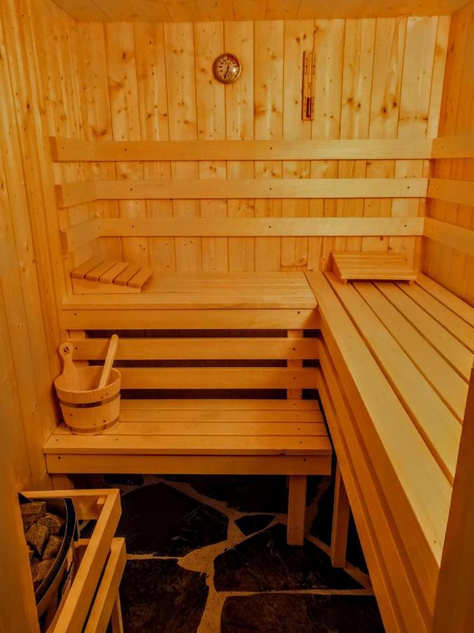 Chez Lucienne, Jacuzzi Et Sauna Samoëns Kültér fotó